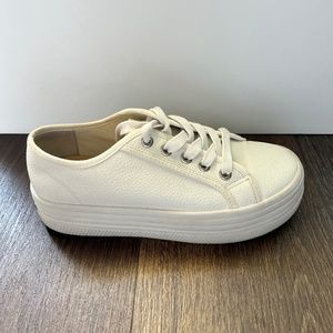 Steve Madden White Leather Stacked Sneaker